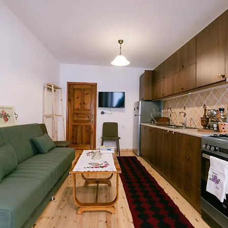 Petrichor Penzion Gjirokastër