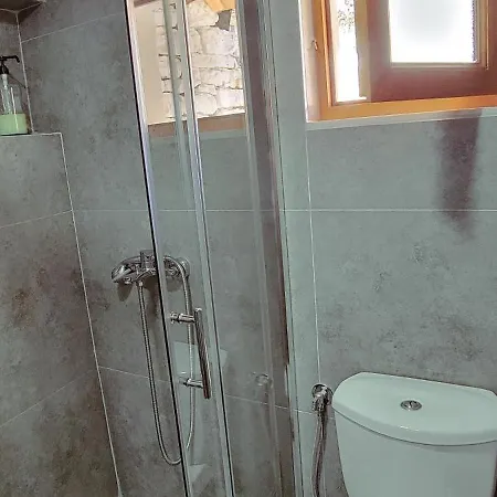 Petrichor Penzion Gjirokastër